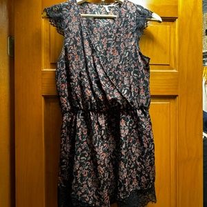 SEXY KIMCHI BLUE LIGHTWEIGHT ROMPER w/Lace-Size Medium